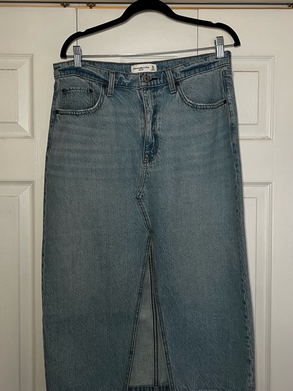Abercrombie & Fitch High-Rise Light Wash Denim Skirt - Light Blue NWT Size 31